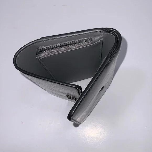 Coach Essentials Trifold Wallet Metallic Leather CX247 - Picture 5 of 7